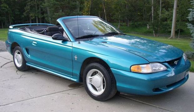 Ford Mustang Кабриолет 1995 года