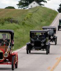 Автомобили Ford колесят по дорогам