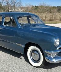 Ford Deluxe Sedan 1950 года