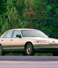 Ford Crown Victoria 1992 год