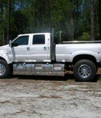 Самый большой внедорожник в мире Форд F650