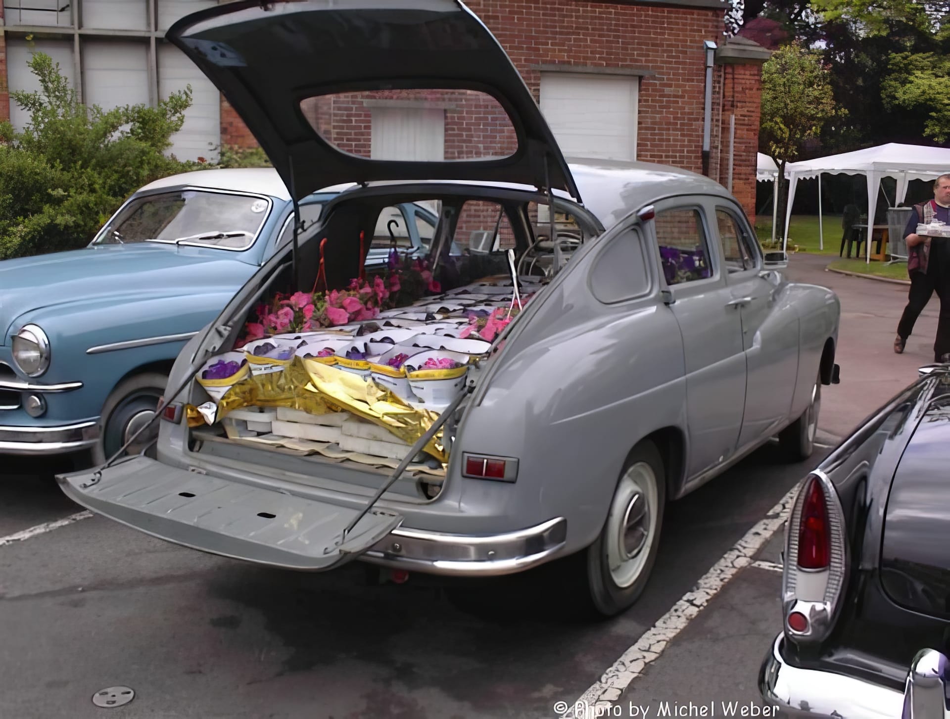 Ford Abeille доставщик цветов