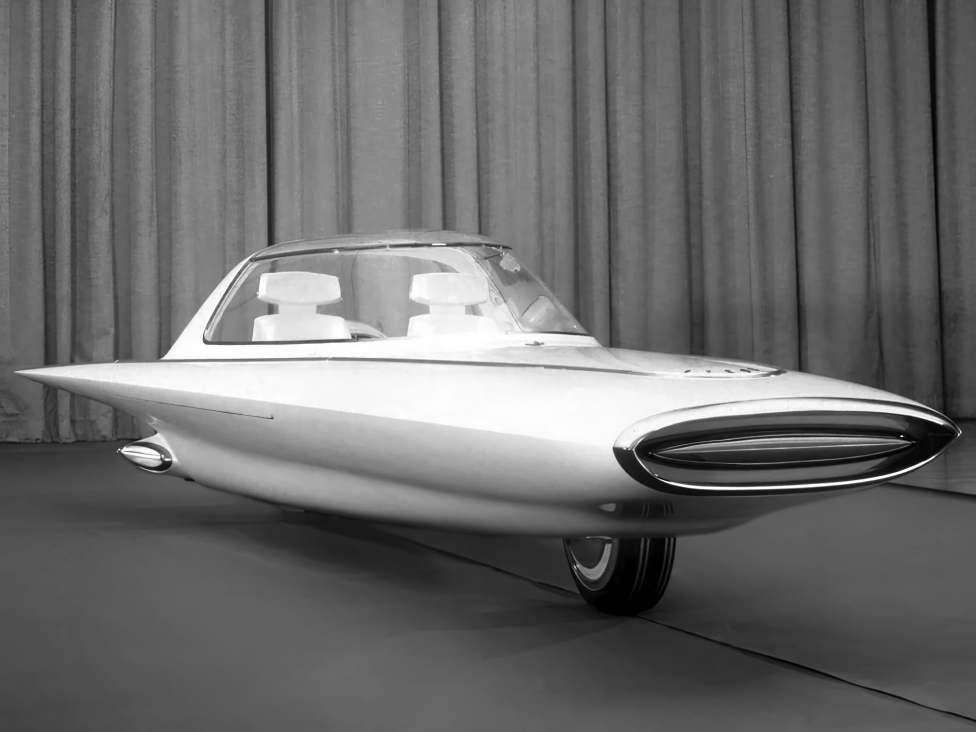 Управляемый гироскопами Ford Gyron