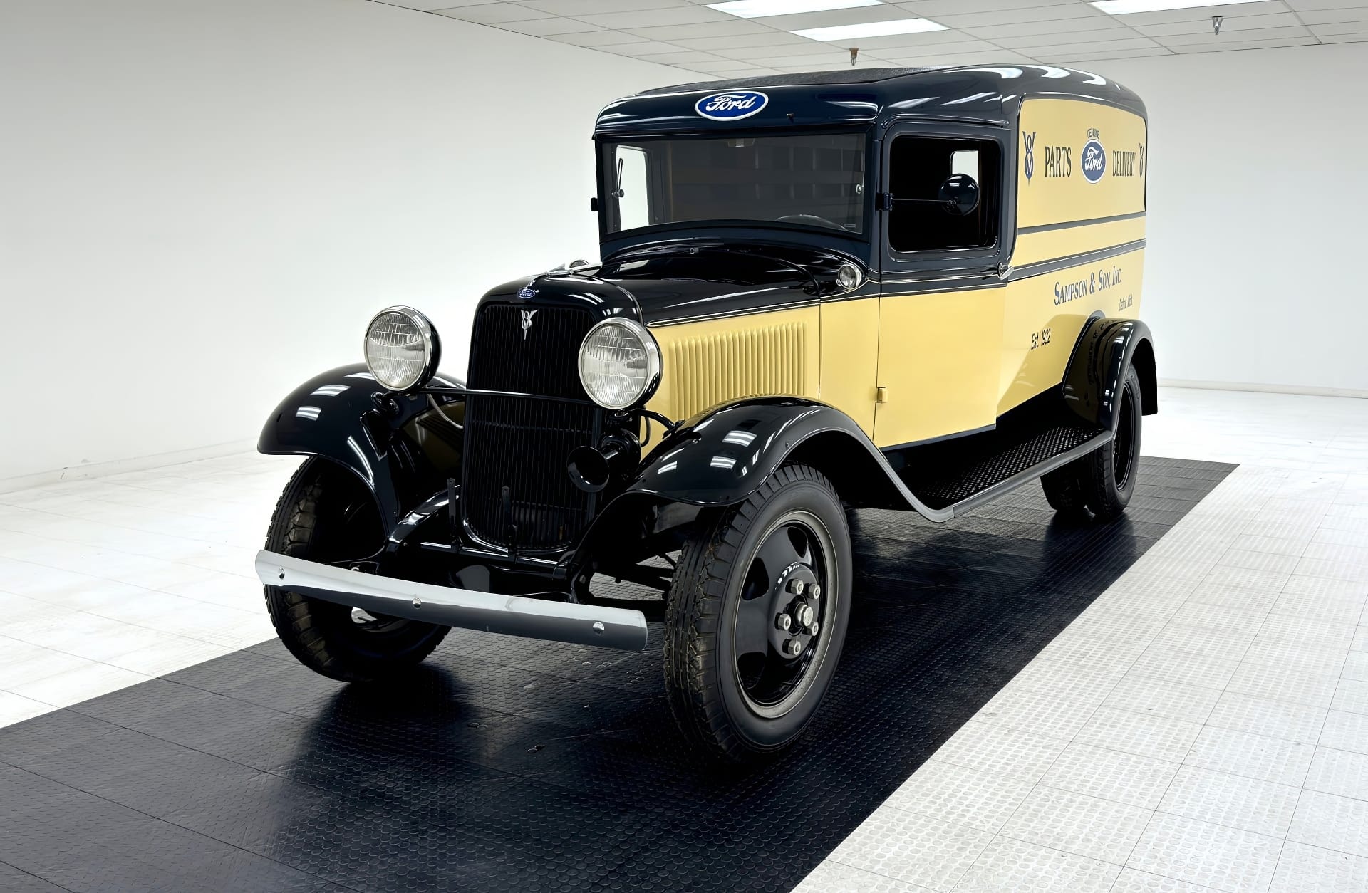 Ford Model BB крытый кузов, 1932 года