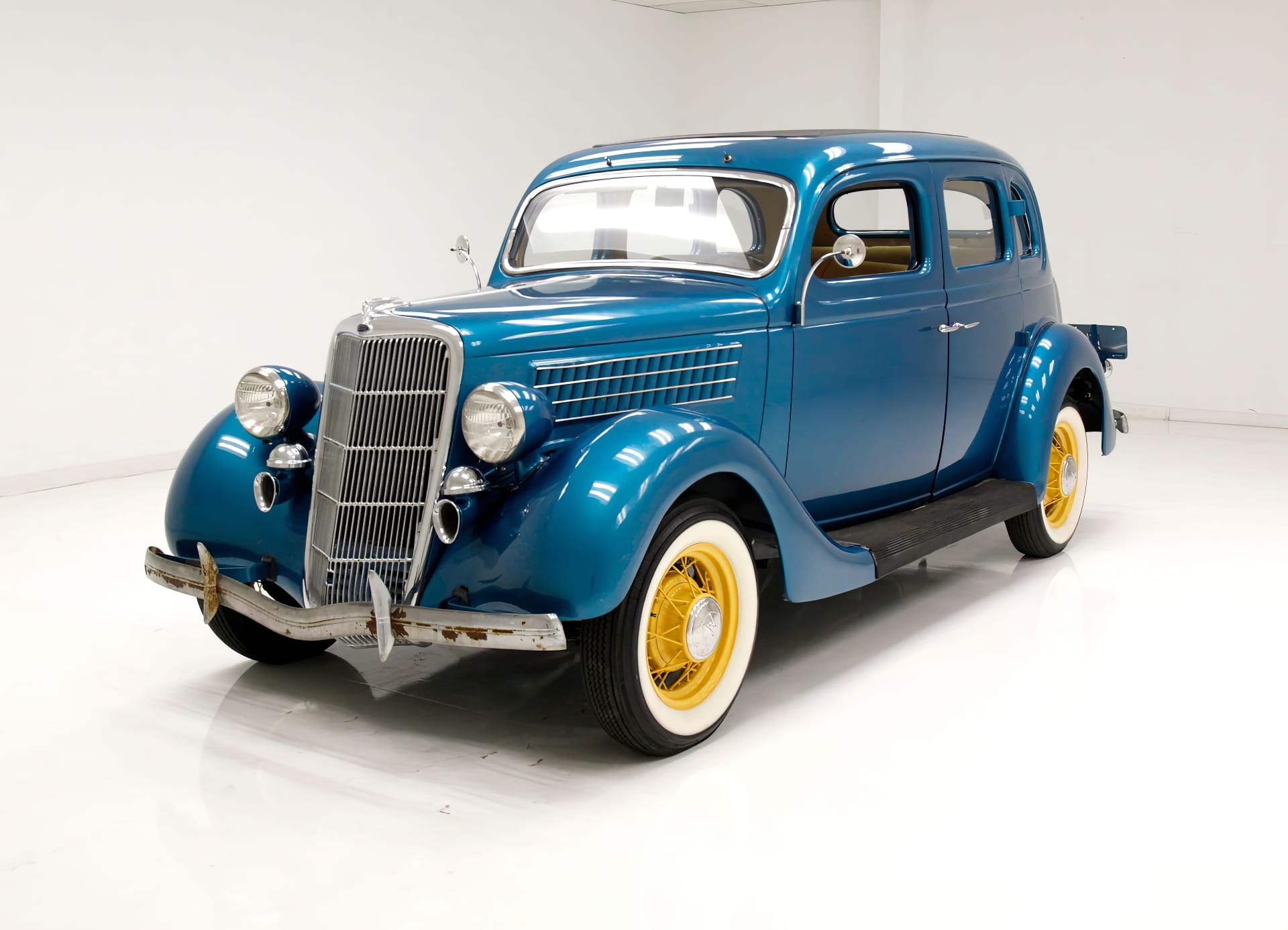 Ford Model 48 sedan, 1935 года