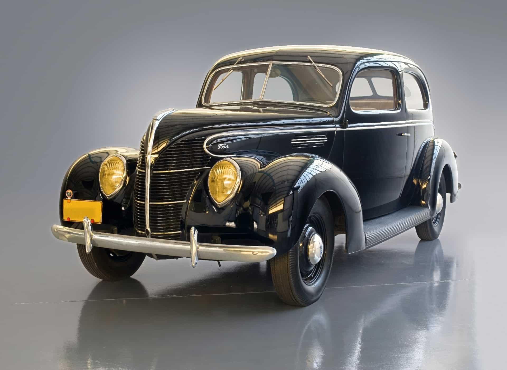 Ford Model 92A Standard Sedan