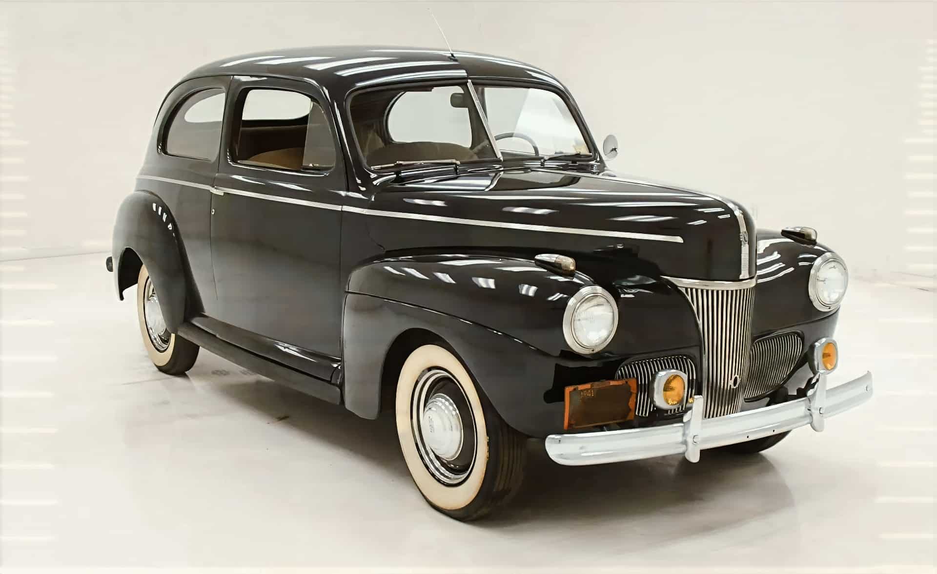 Ford 11A Deluxe Tudor Sedan 1941 года