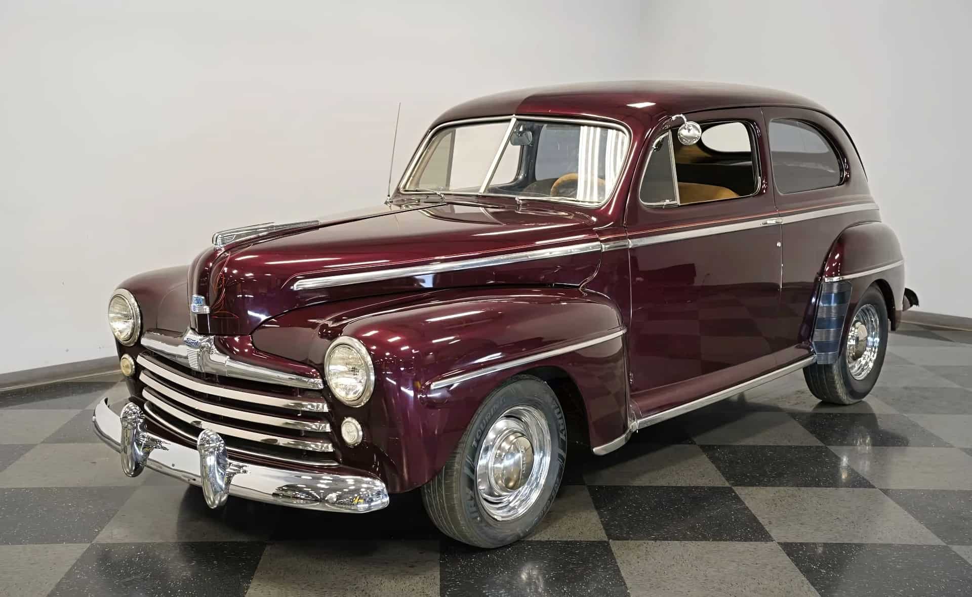 Ford Deluxe 1947 года