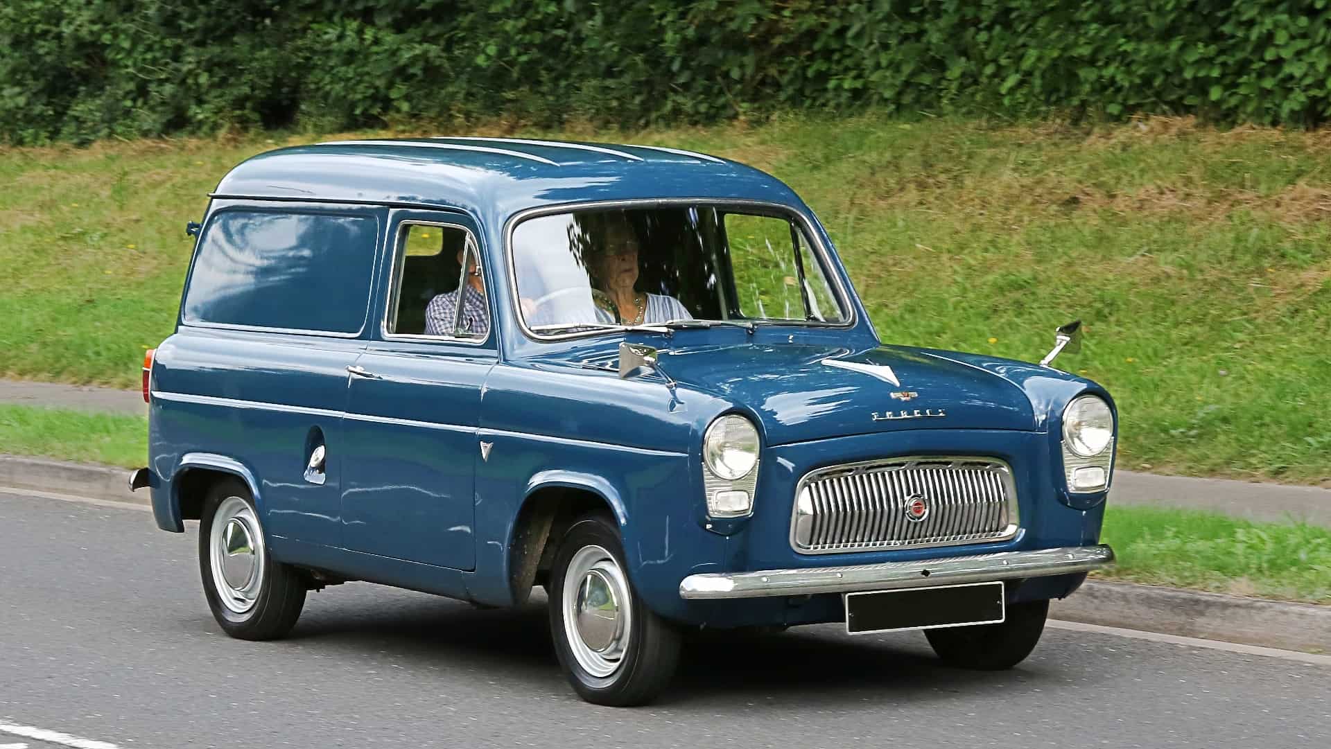 Ford Thames 300E 7cwt 1961 года