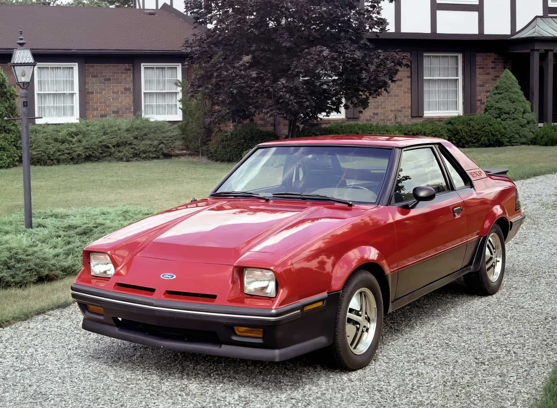 Ford EXP 1983 год