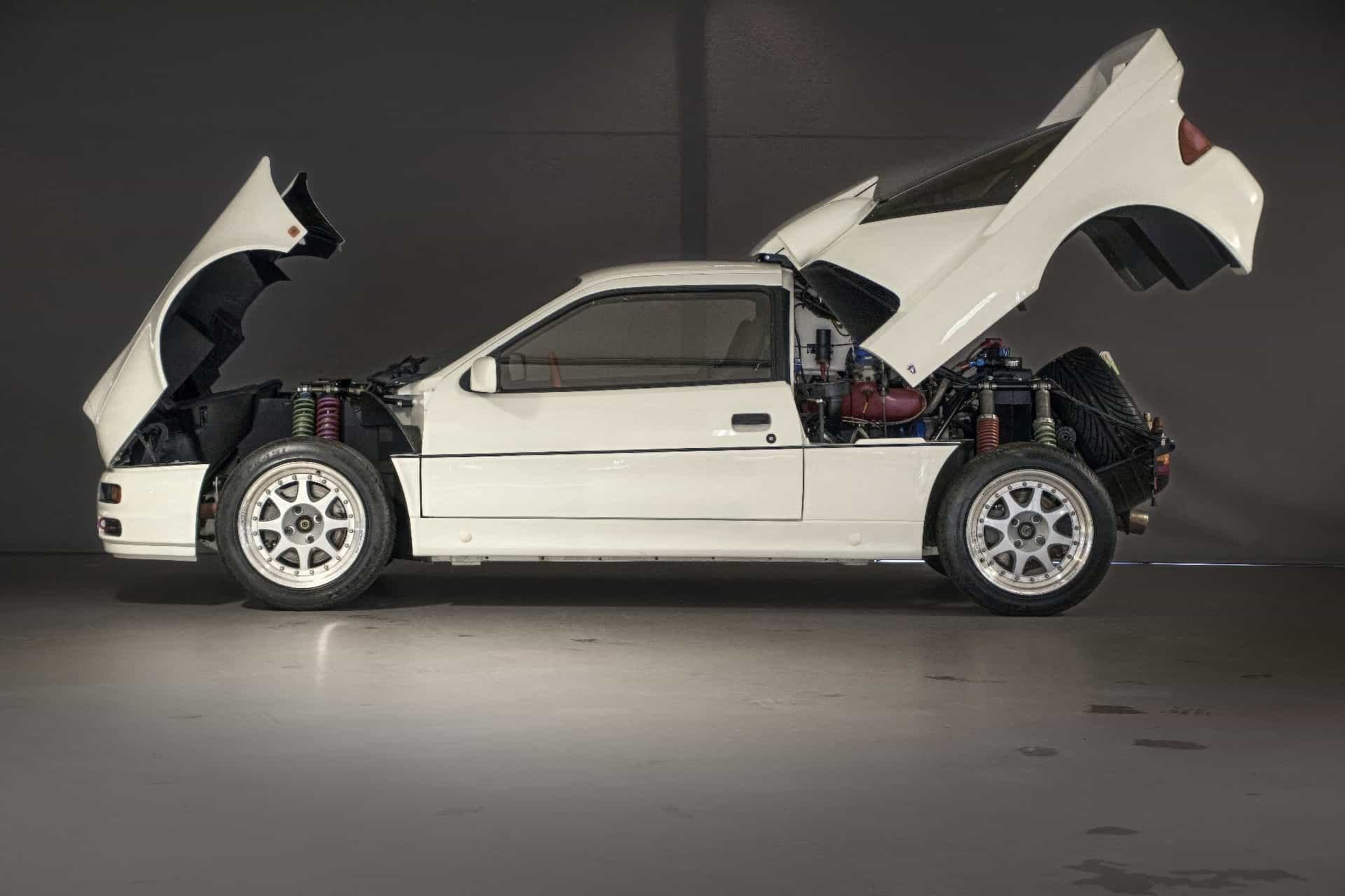 Развесовка Ford RS200, мотор в центре
