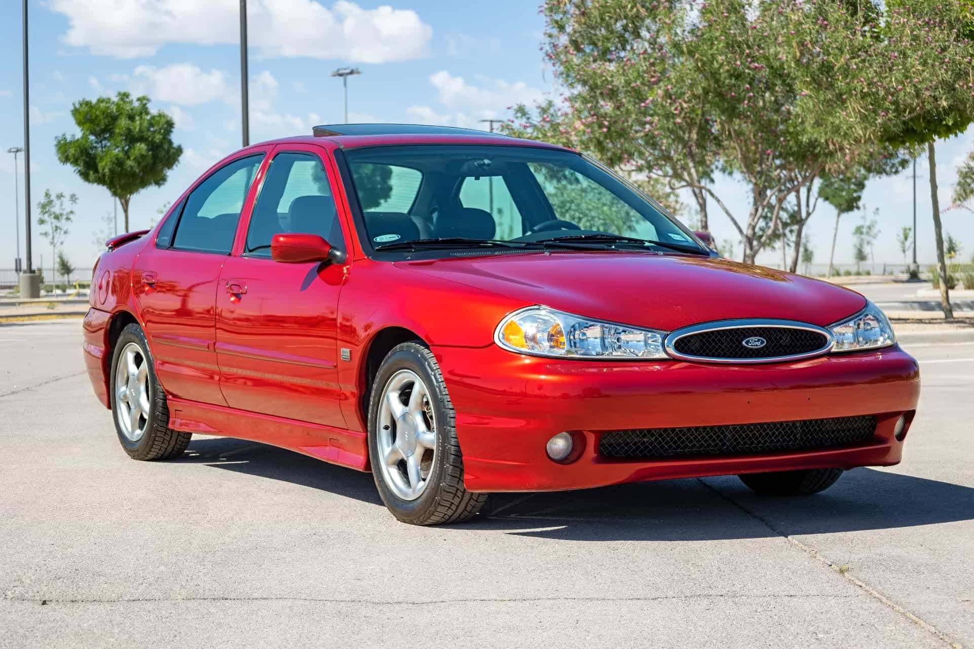 Ford Contour SVT 1998 года