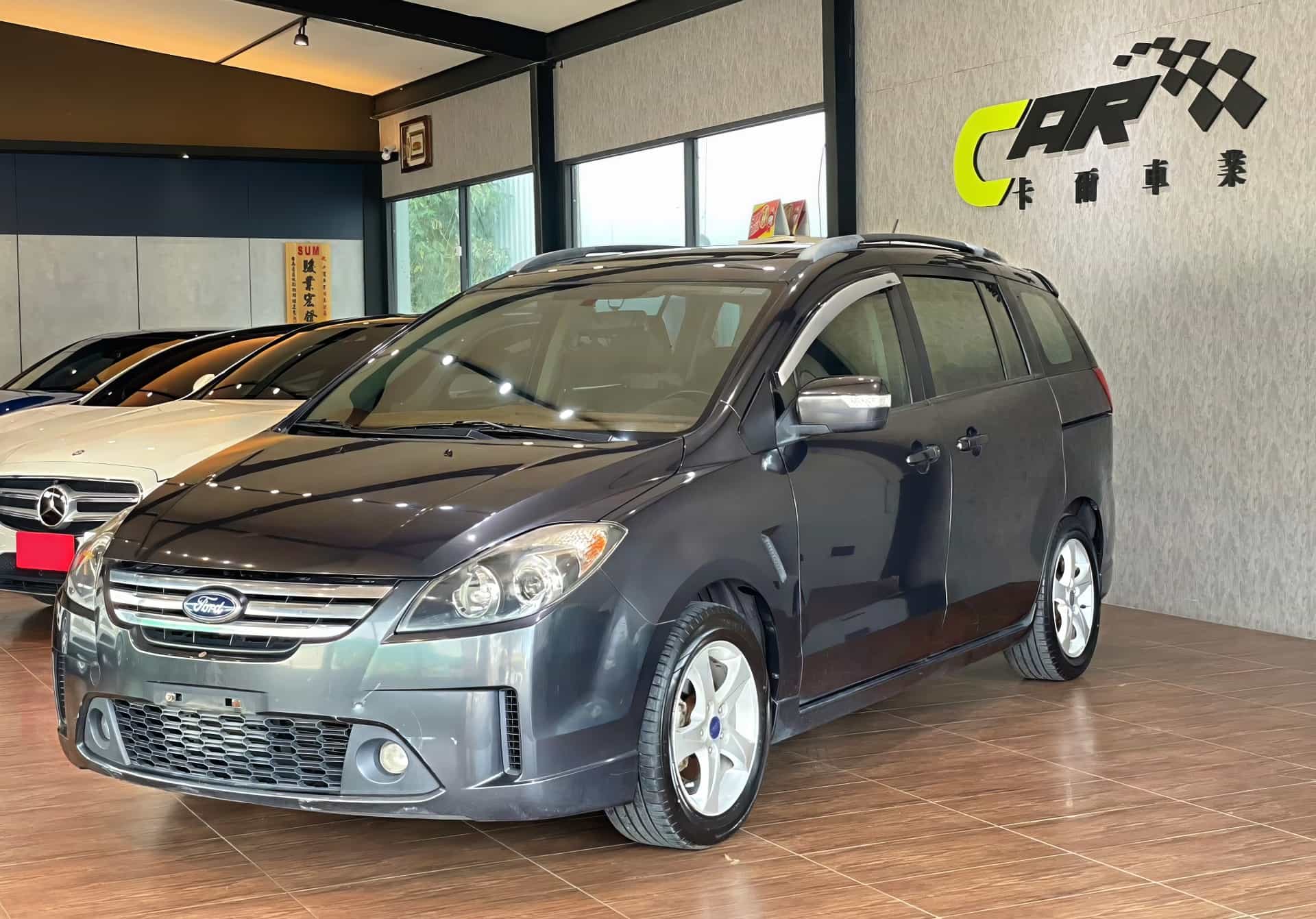 Ford i-Max 2009 года